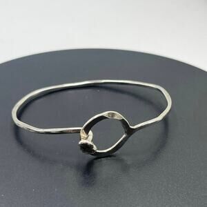 Designer Marked Artisan Sterling Silver Hammered Heart Clasp Bangle Bracelet